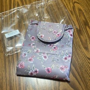 New in package GlamGal Poshbag-The ultimate cosmetic bag ( Rose print )